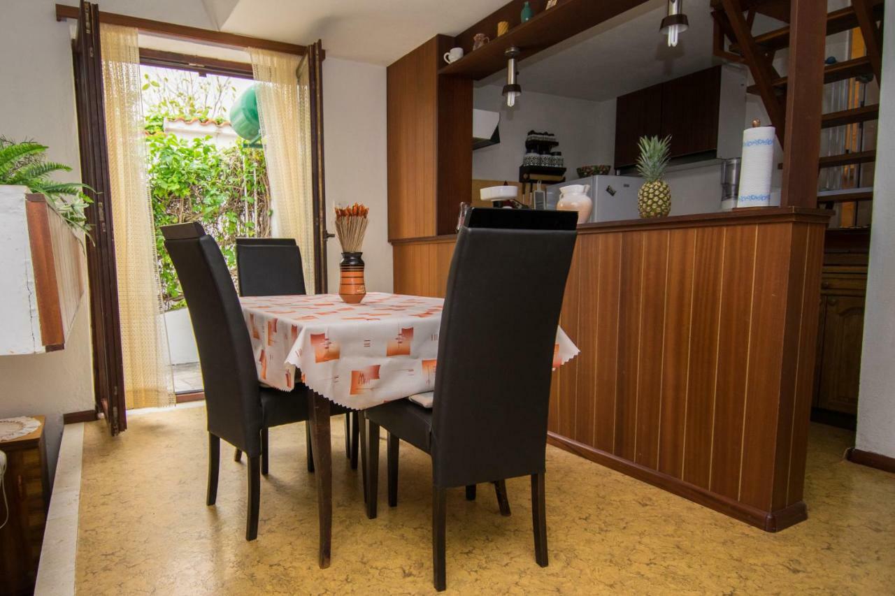 Vacation Home Mirjana Seget Vranjica Esterno foto