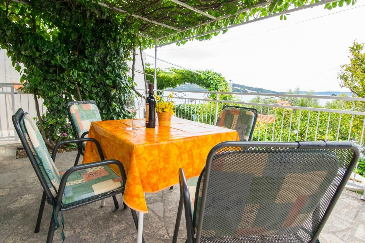 Vacation Home Mirjana Seget Vranjica Esterno foto