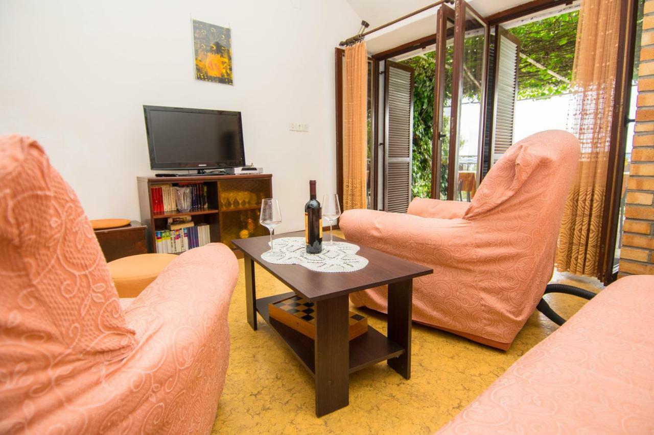 Vacation Home Mirjana Seget Vranjica Esterno foto